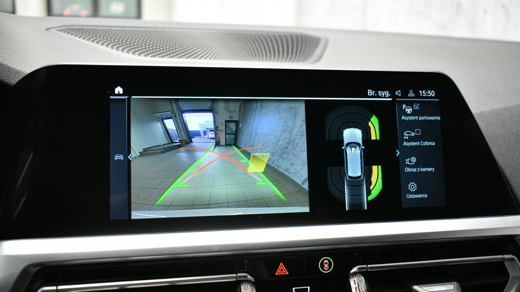BMW Seria 3, 330