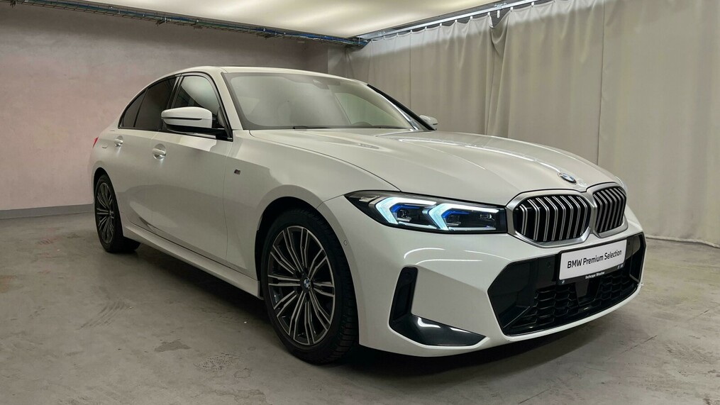 BMW Serii 3, 320