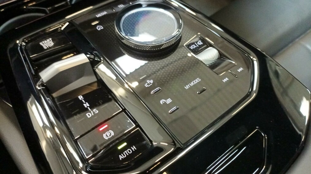 BMW Seria 5, 520