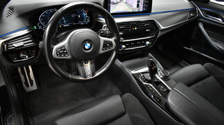 BMW Serii 5, 530