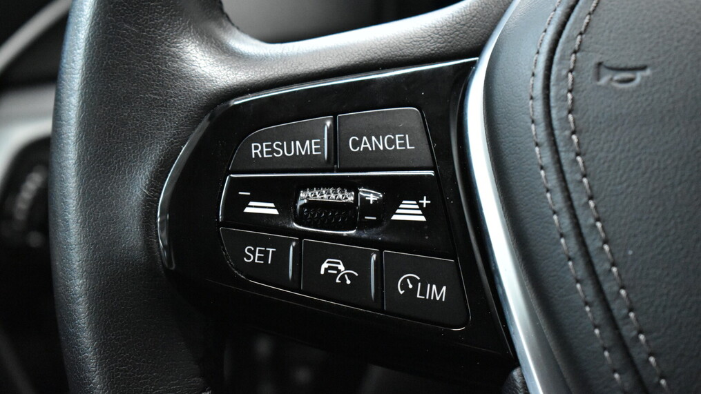 BMW Serii 5, 520
