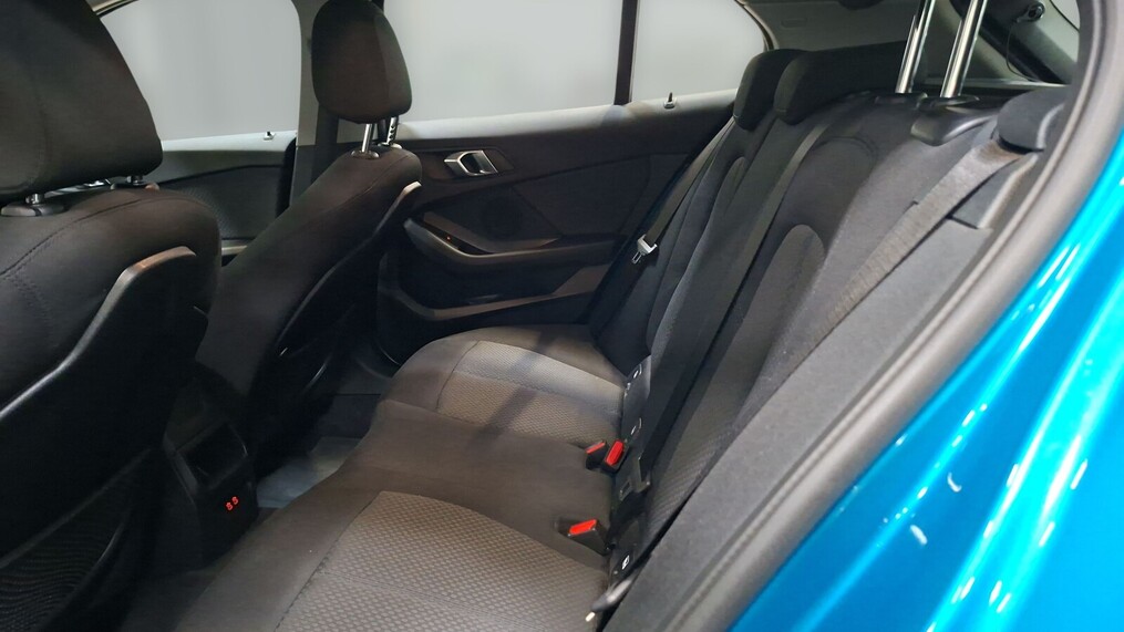 BMW Serii 1, 118
