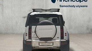 Land Rover Defender 110