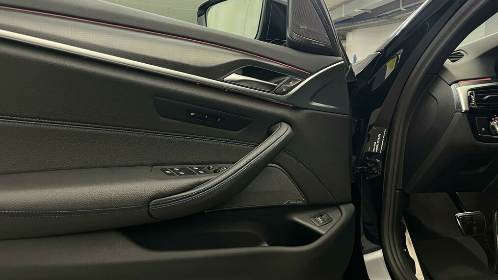 BMW Serii 5, 540