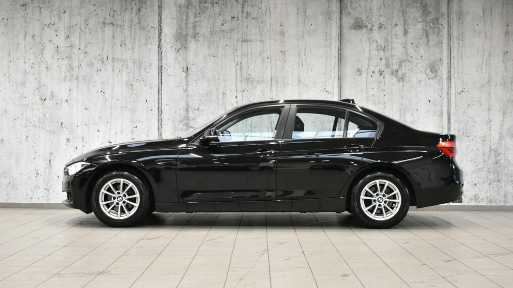 BMW Serii 3, 318