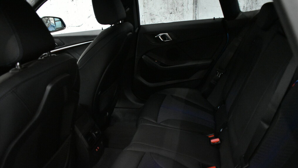 BMW Seria 2 218