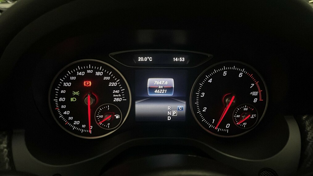 Mercedes-Benz GLA 180