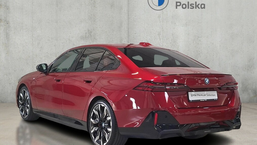 BMW Serii 5, 550