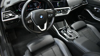 BMW Serii 3, 320