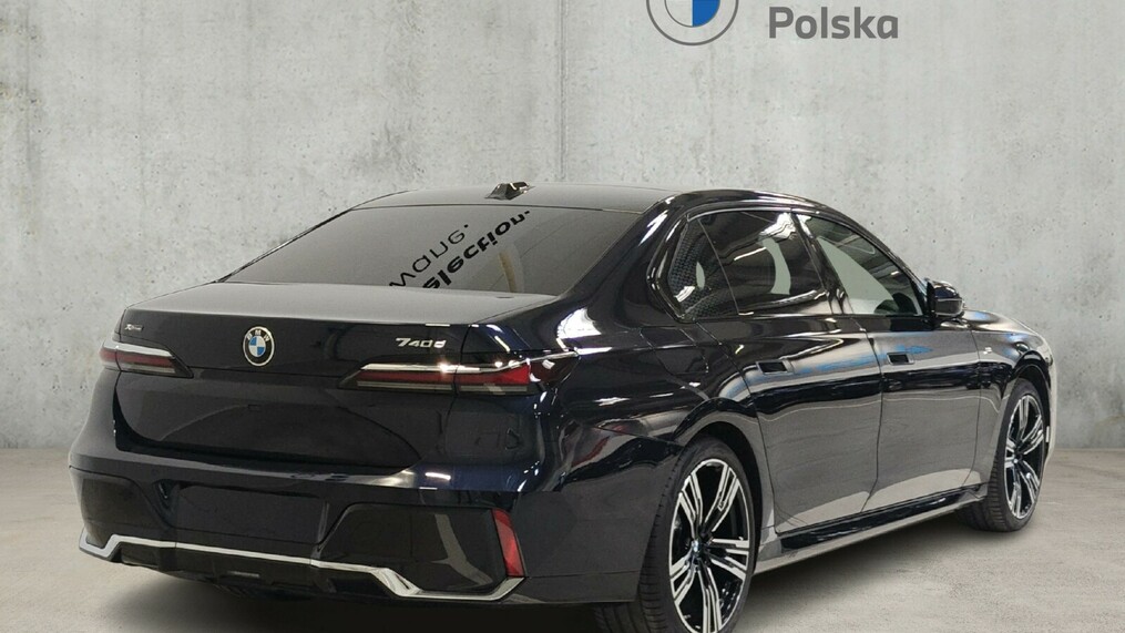 BMW Seria 7 740