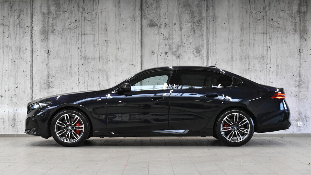 BMW Serii 5, 540