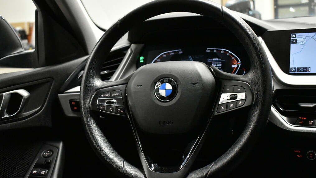 BMW Seria 1 118