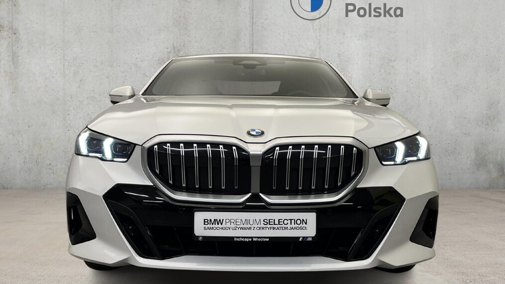 BMW Serii 5, 520