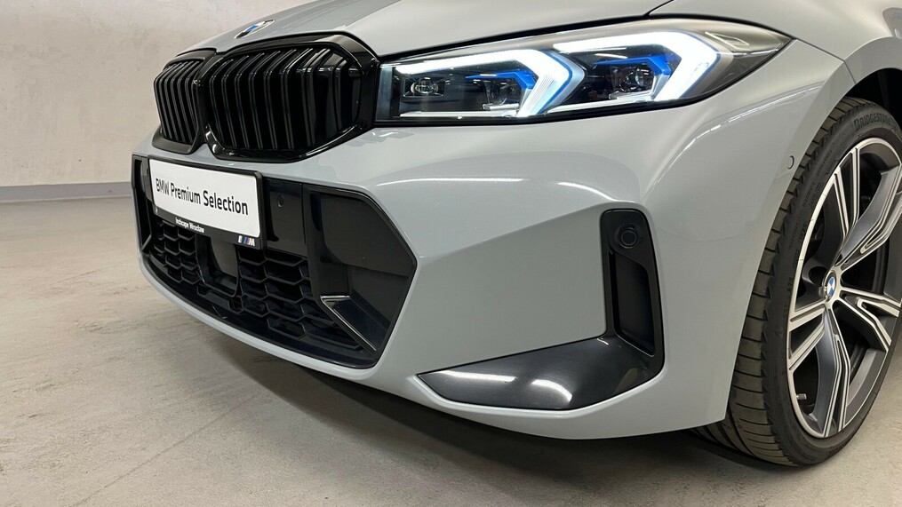 BMW Serii 3, 320