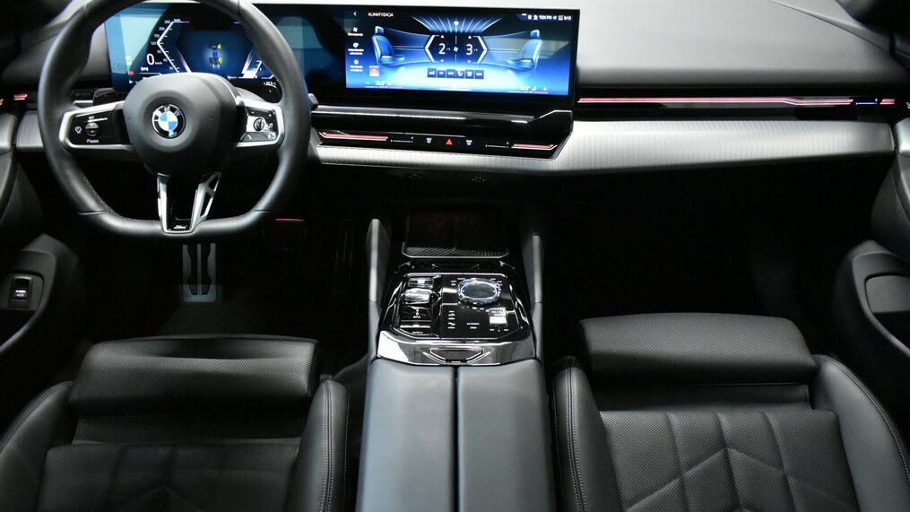 BMW Seria 5, 520