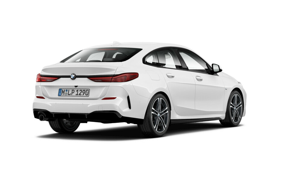 BMW Serii 2, 218