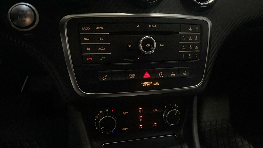Mercedes-Benz GLA 180