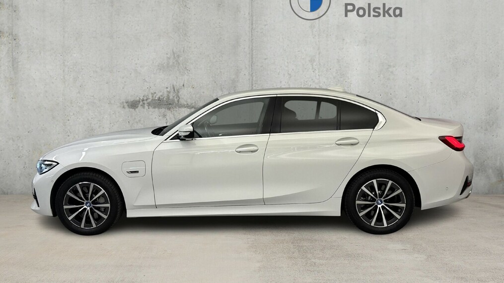 BMW Serii 3, 330