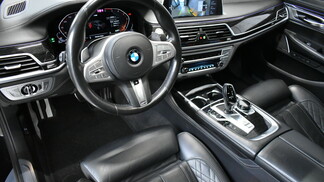 BMW Seria 7, 750