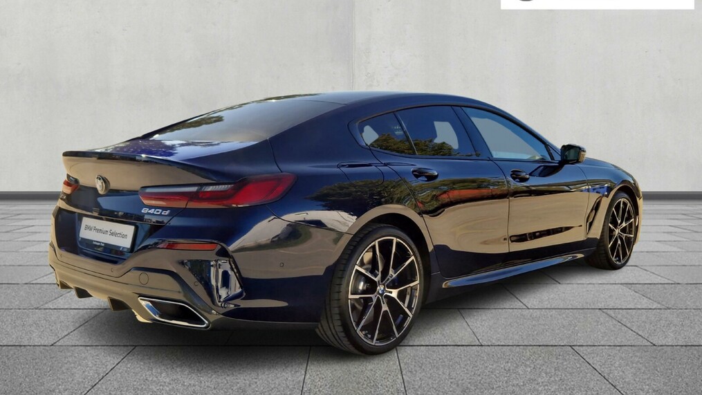 BMW Seria 8 840