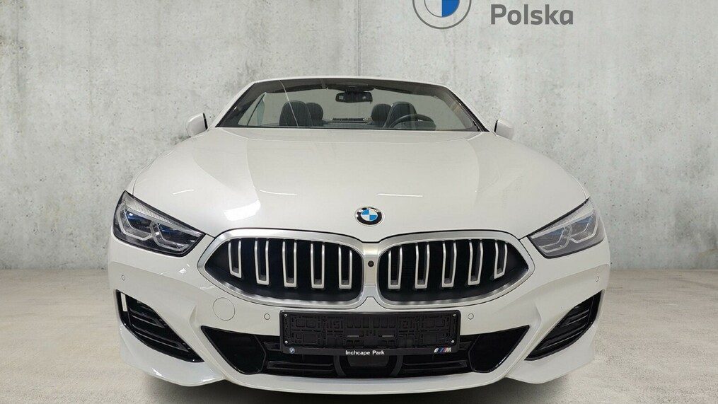 BMW Serii 8, 840