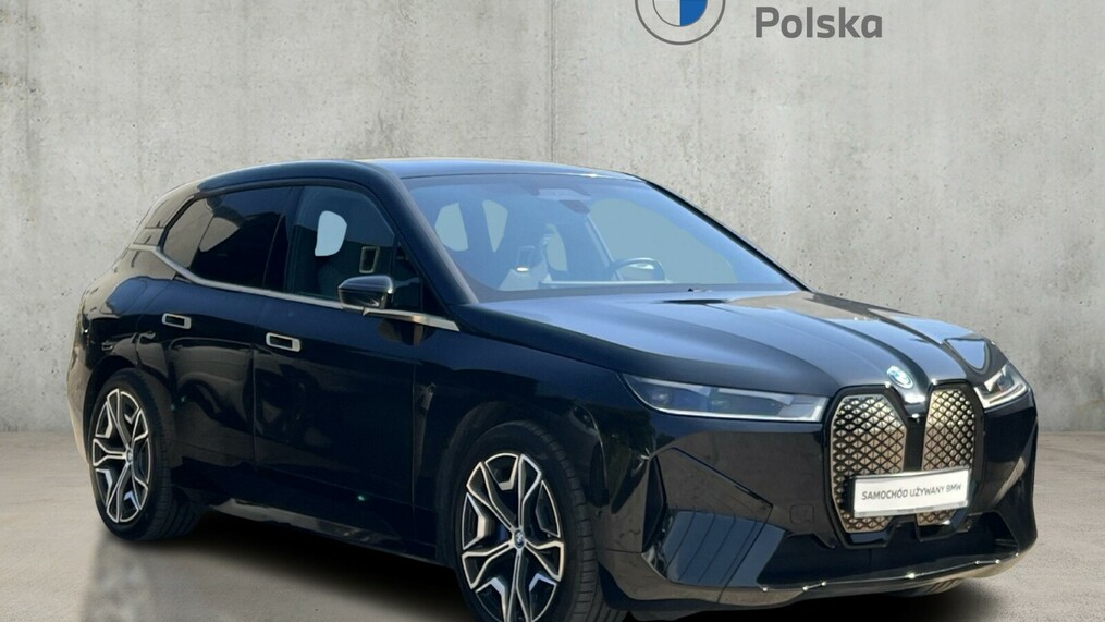 BMW iX