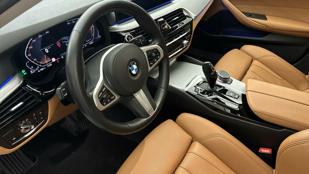 BMW Seria 5 518