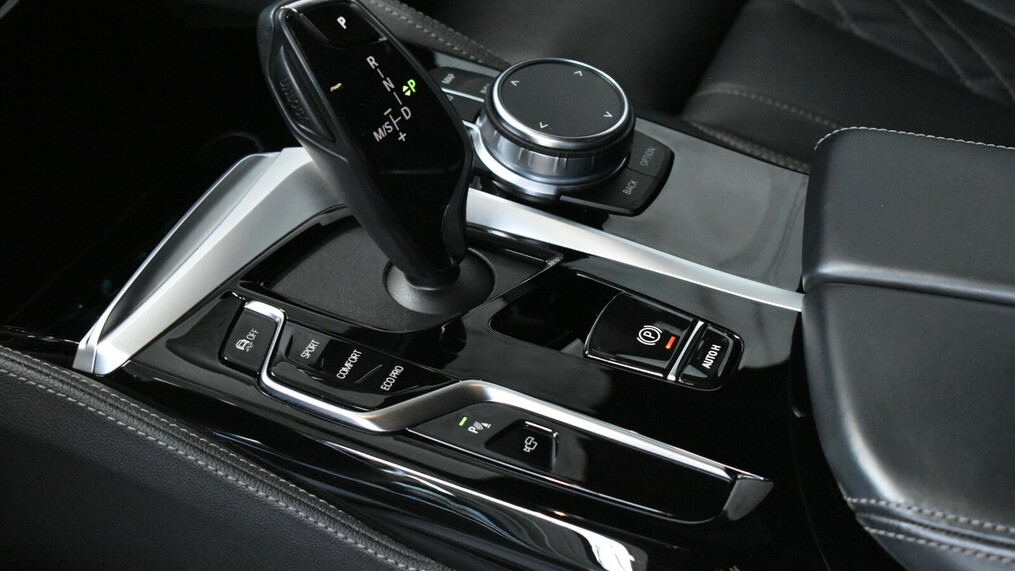 BMW Serii 5, 540