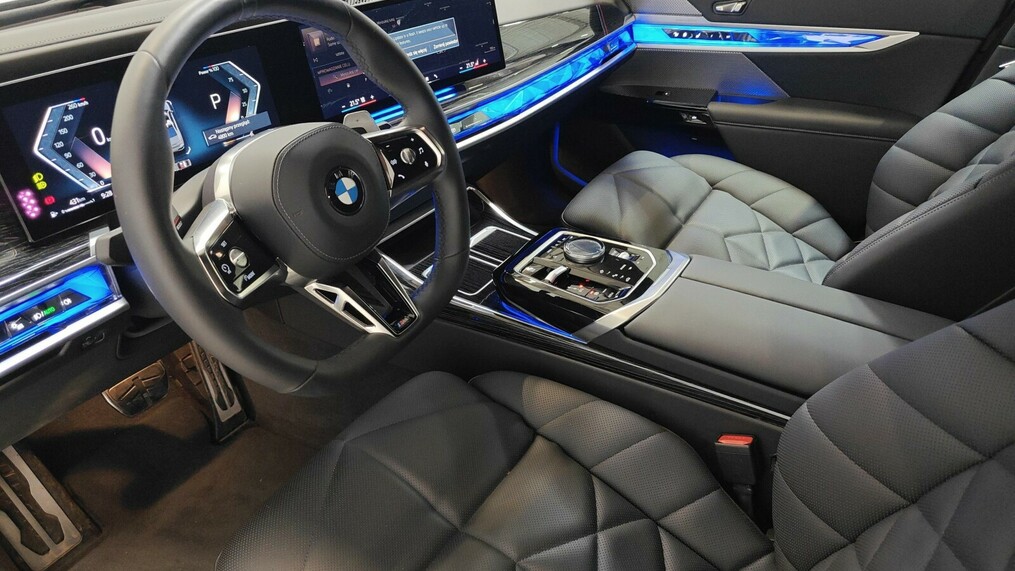 BMW Seria 7 740
