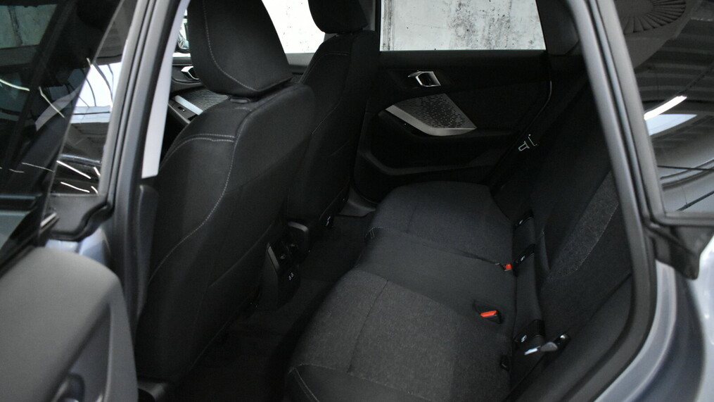 BMW Seria 2, 220