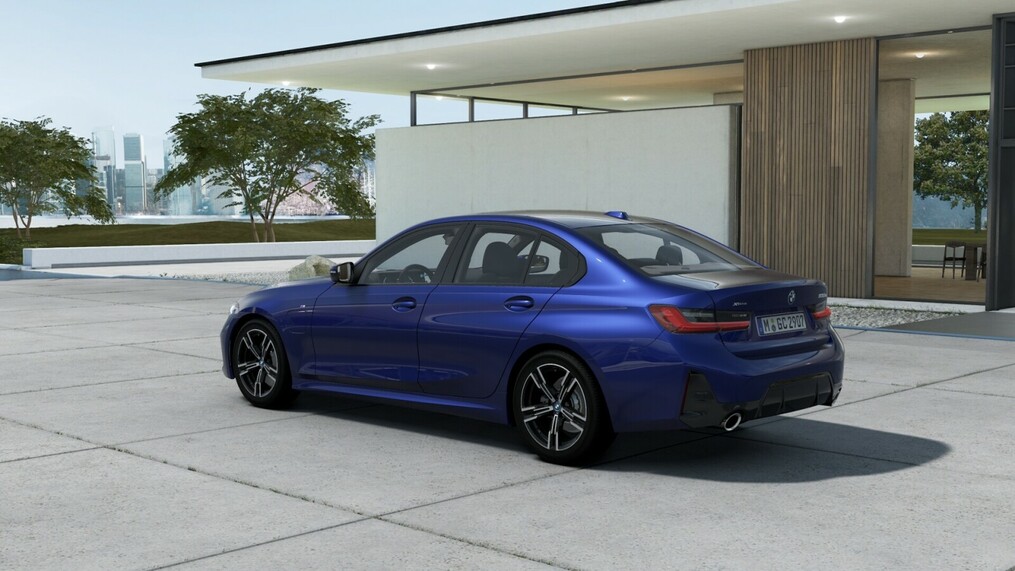 BMW Serii 3, 330