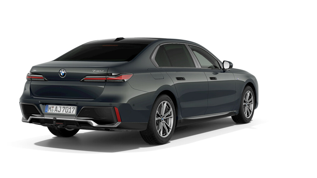 BMW Serii 7, 740