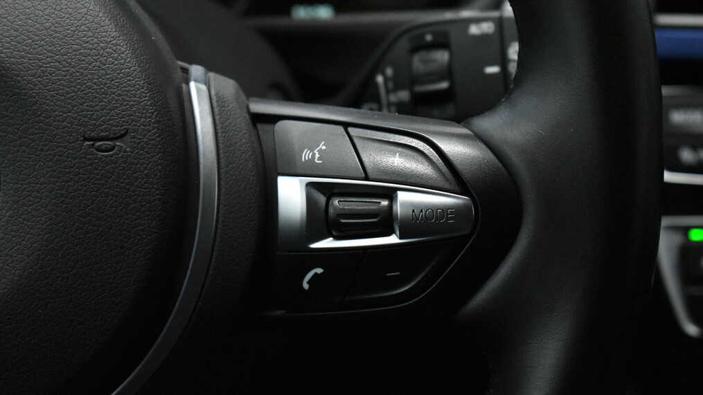 BMW Seria 3, 320