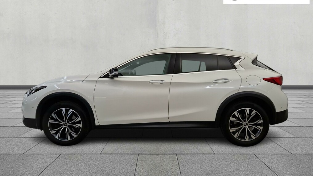 Infiniti QX30