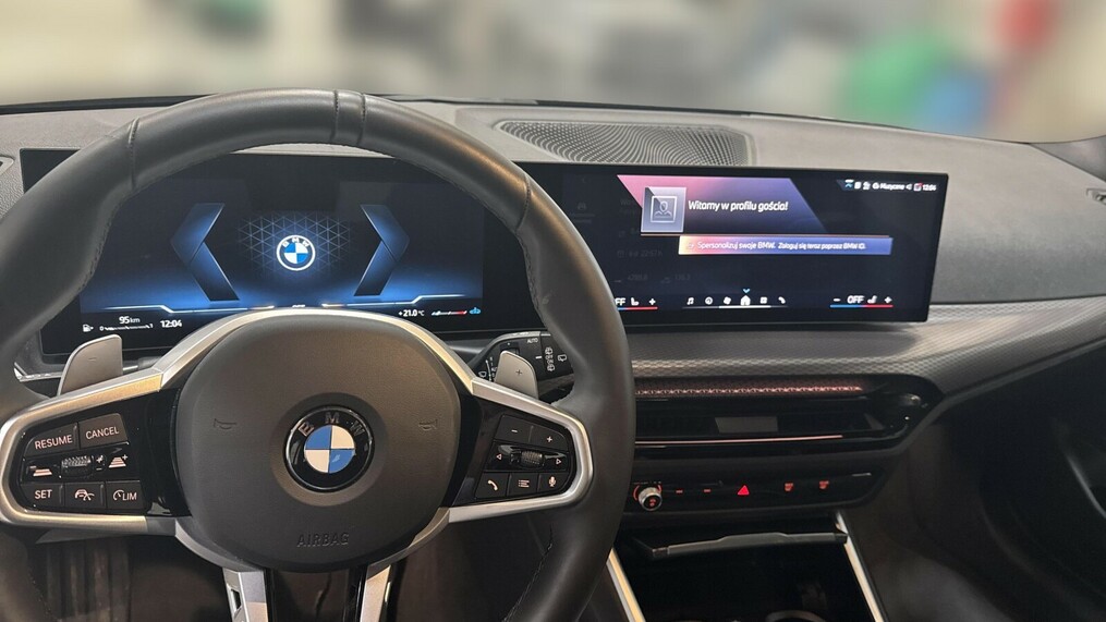 BMW Serii 3, 330