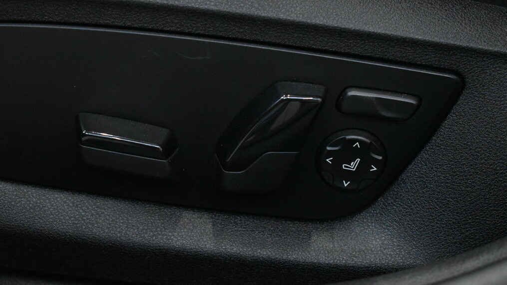 BMW Serii 5, 520