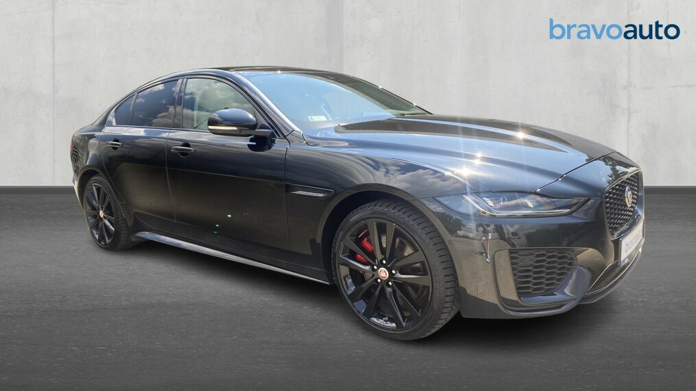 Jaguar XE