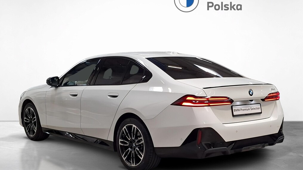 BMW Serii 5, 520
