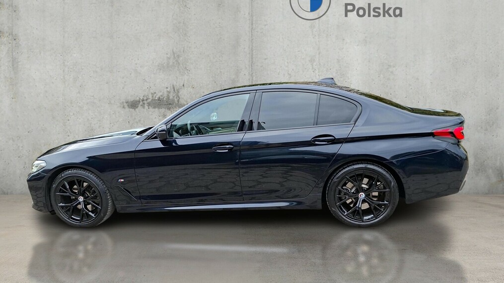 BMW Serii 5, 520