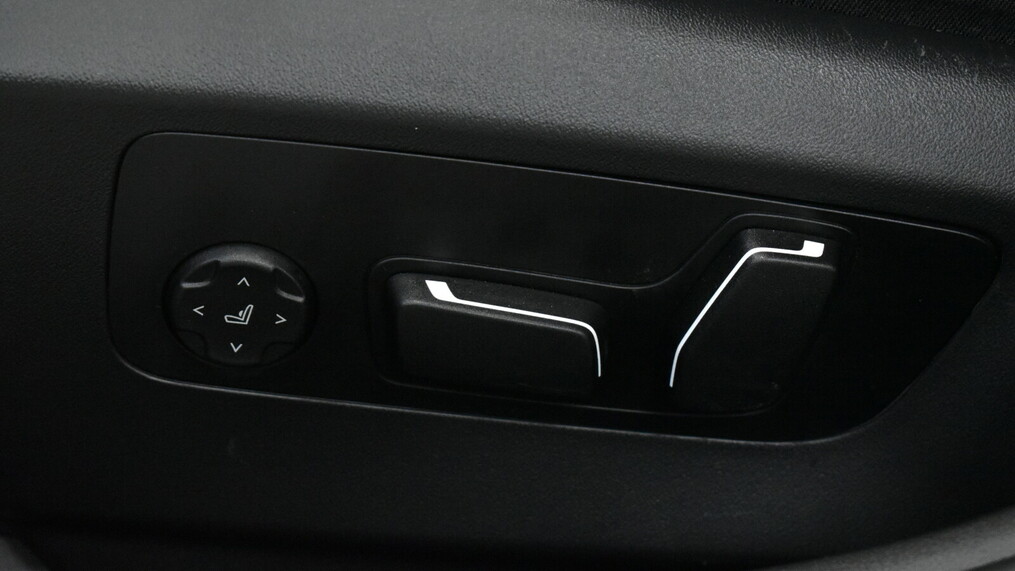 BMW Serii 5, 520