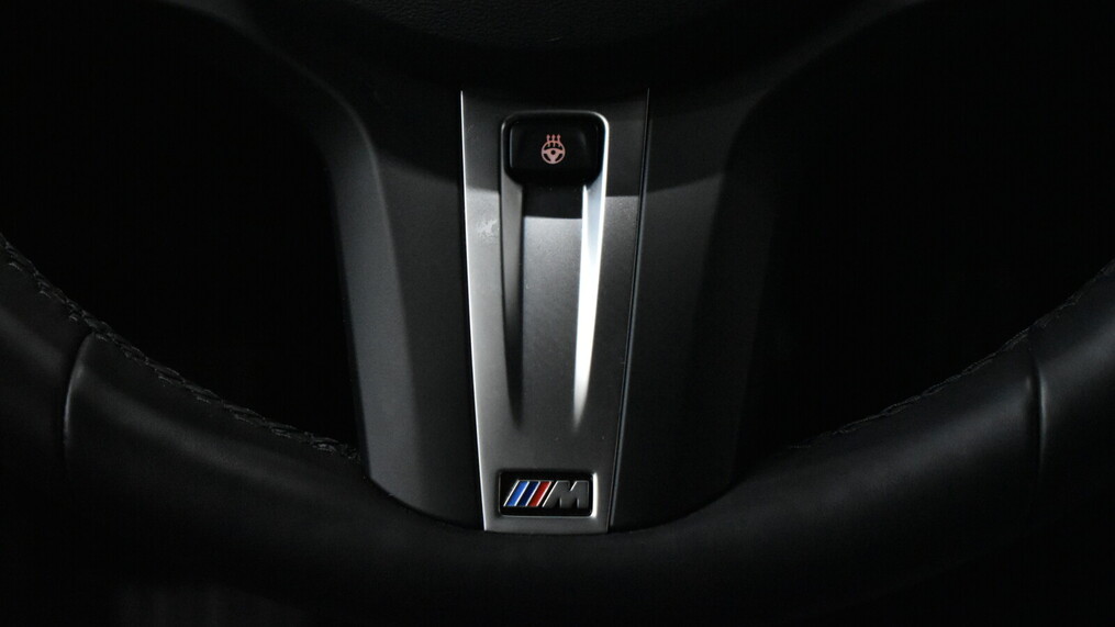 BMW Serii 3, 330