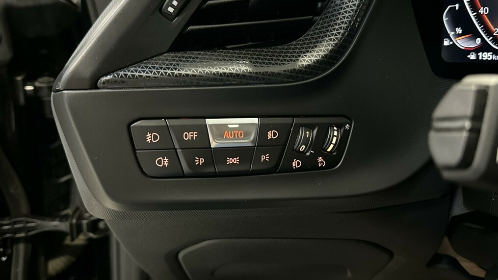 BMW Seria 2 218