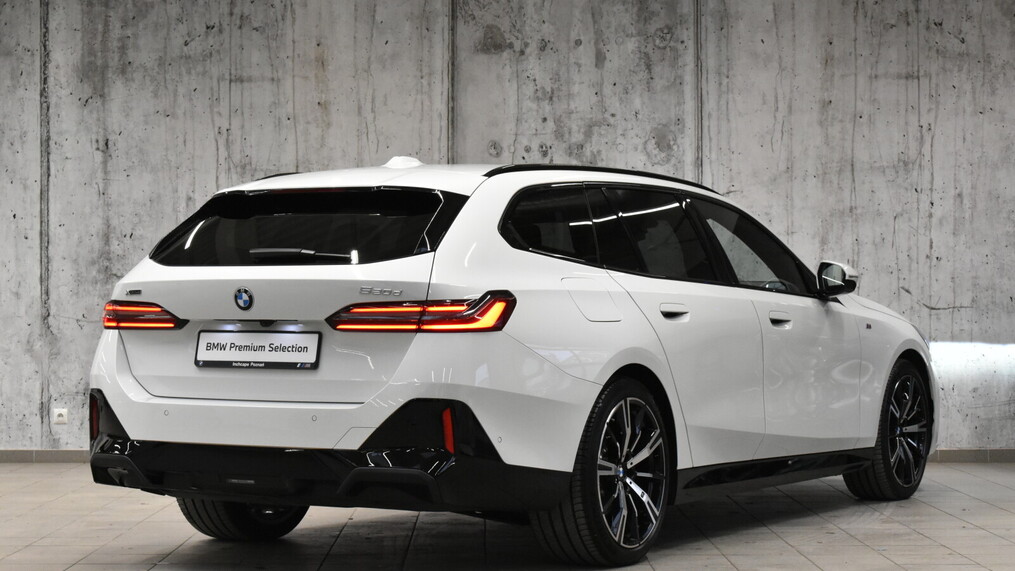 BMW Serii 5, 520