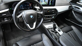 BMW Serii 5, 520