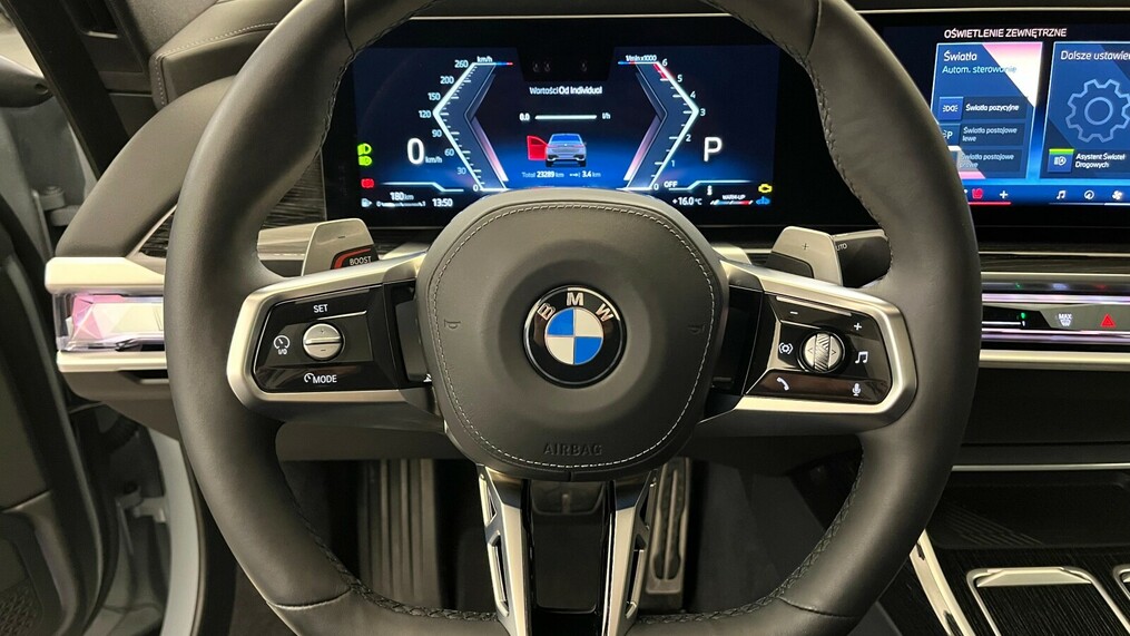 BMW Serii 7, 740
