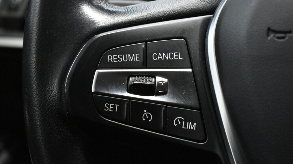 BMW Serii 3, 320