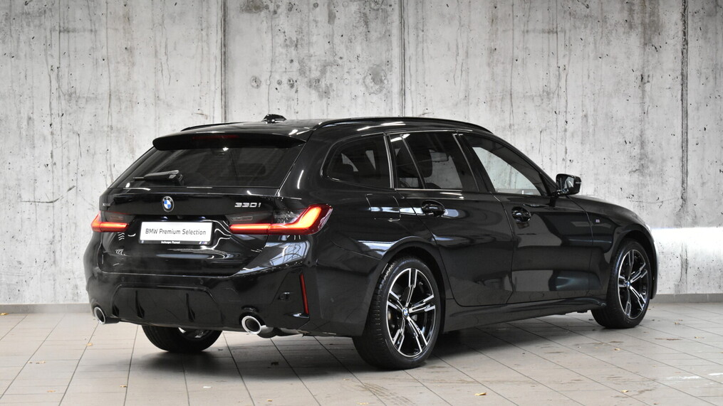 BMW Serii 3, 330