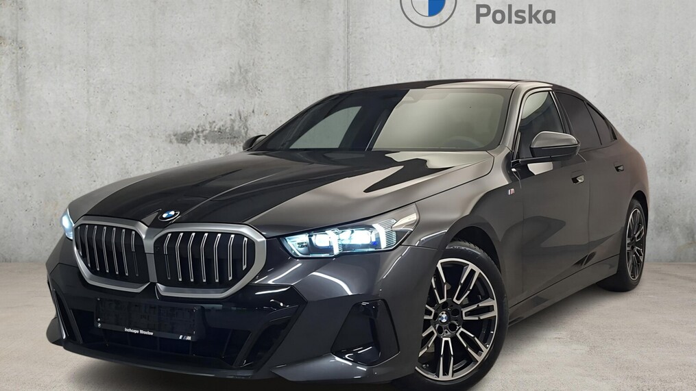 BMW Serii 5, 520