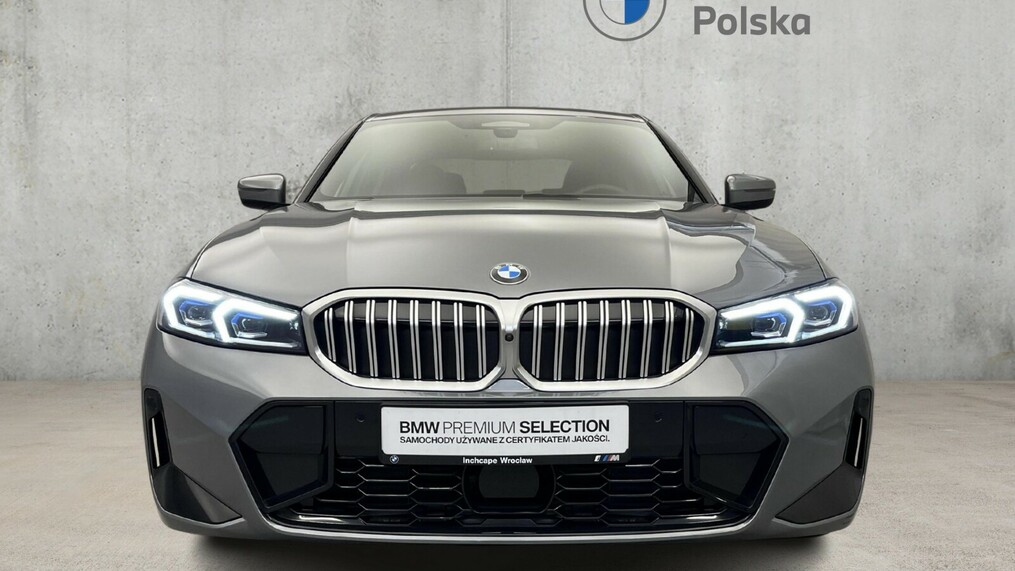 BMW Serii 3, 330