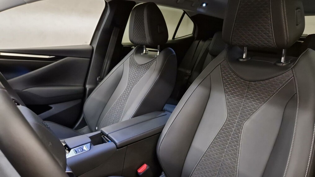 DS Automobiles DS 4